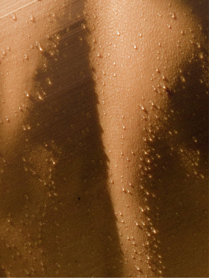 CITRA grapefruit wash, water droplets on skin